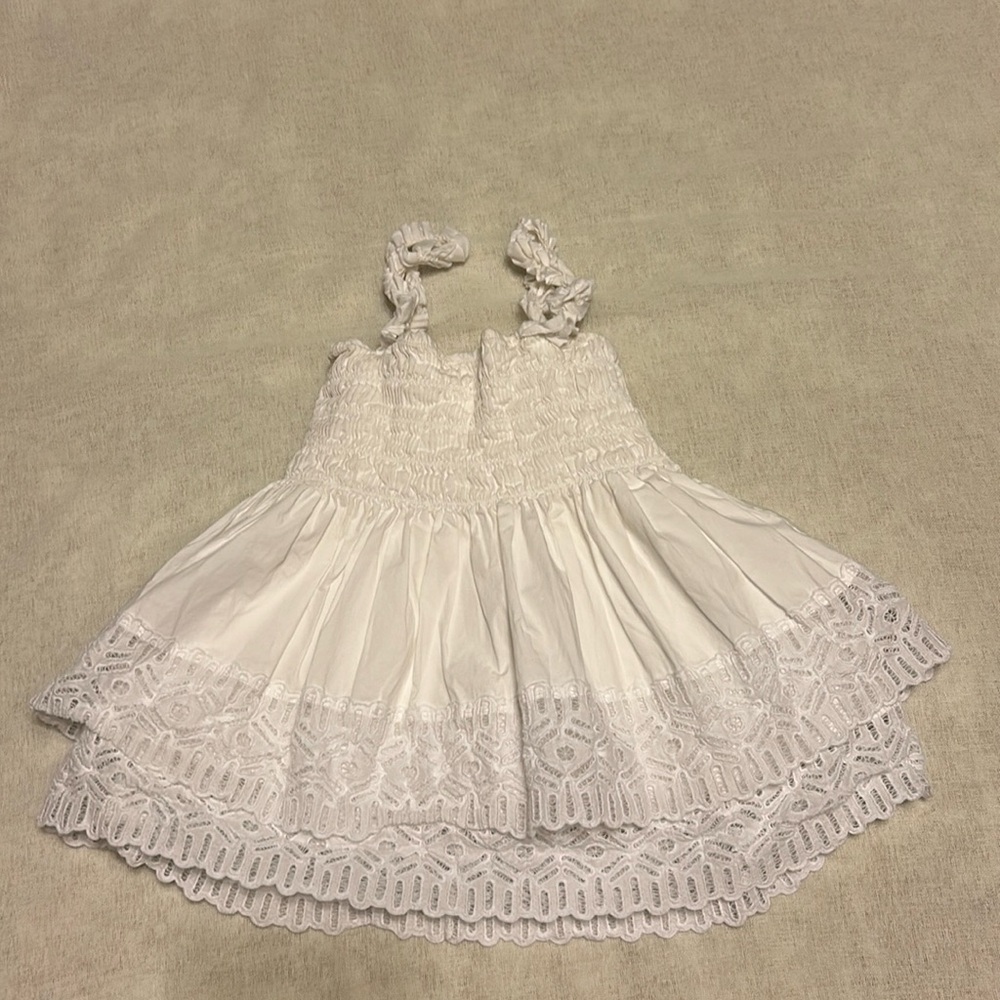 Tory Burch size 0 white spaghetti strap shirt stretch